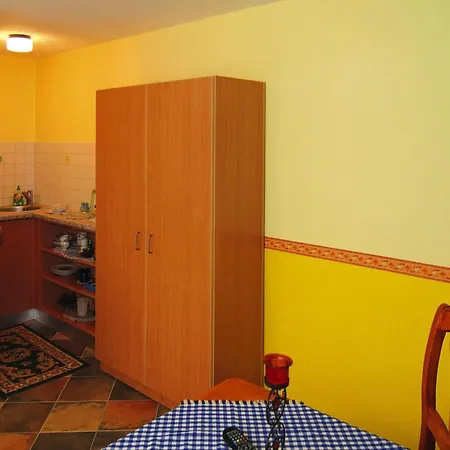 In L Bben With A Terrace * Lubben